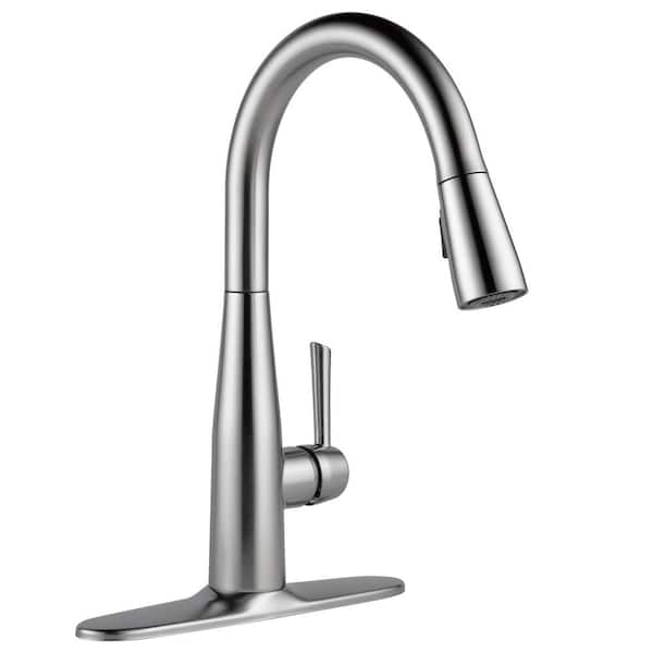 Delta Essa Pull-Down Kitchen Faucet (Arctic Stainless)