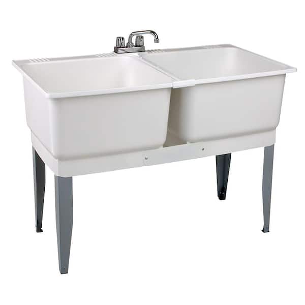 MUSTEE 46 in. x 34 in. Plastic Laundry Tub (24C)